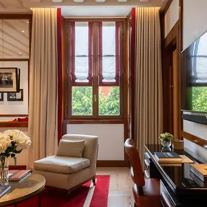 Portrait - Lungarno Collection Hotel Milano
